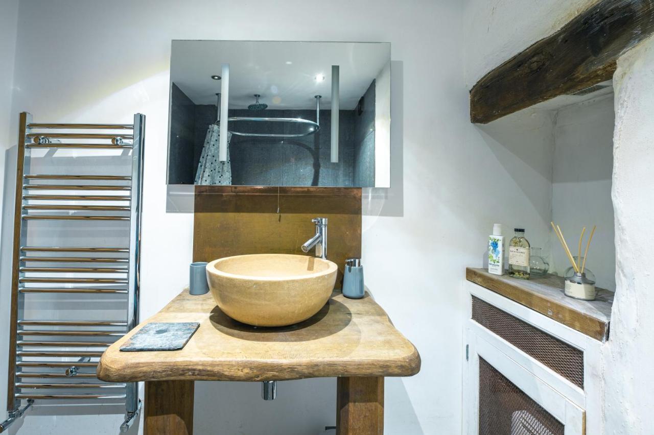 St Davids Hideaway With Roll-Top Bath & Log Burner Eksteriør bilde