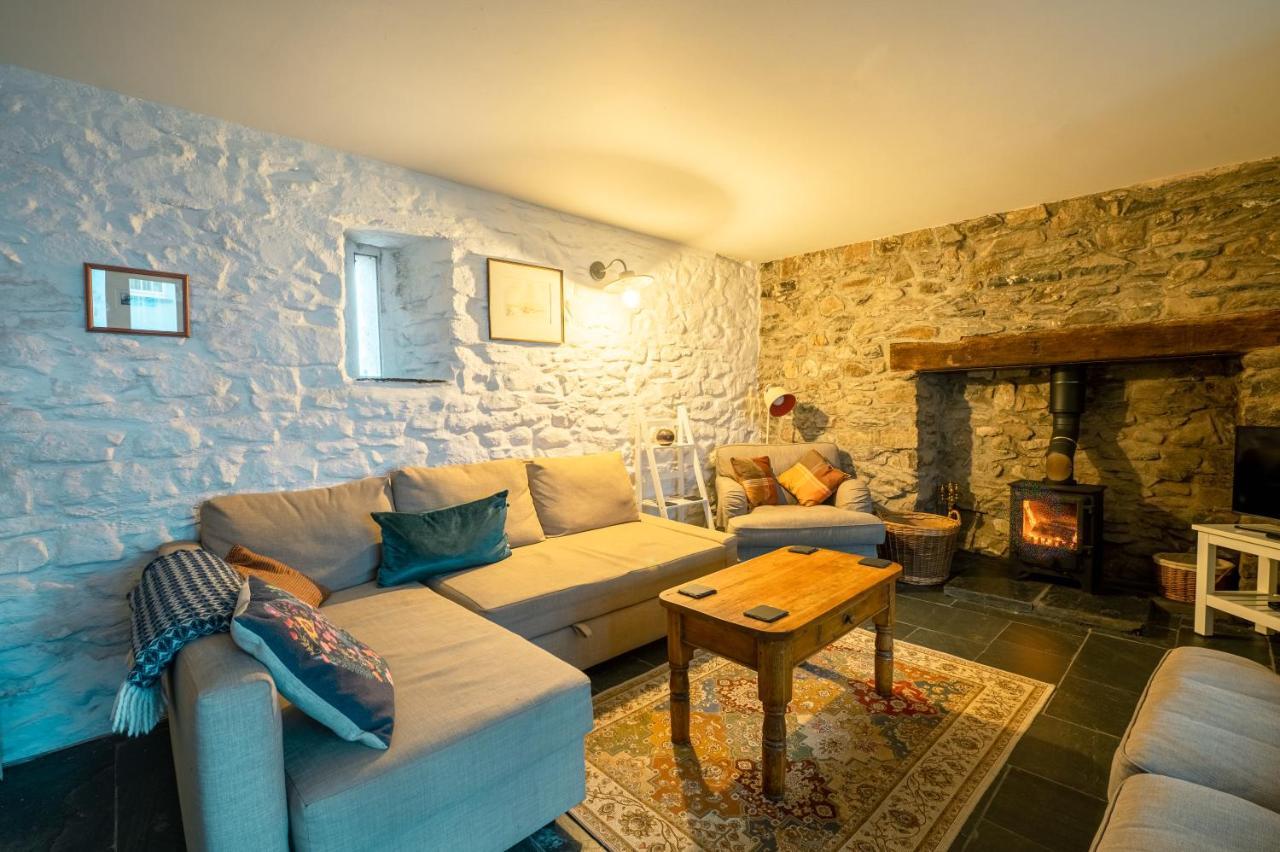 St Davids Hideaway With Roll-Top Bath & Log Burner Eksteriør bilde